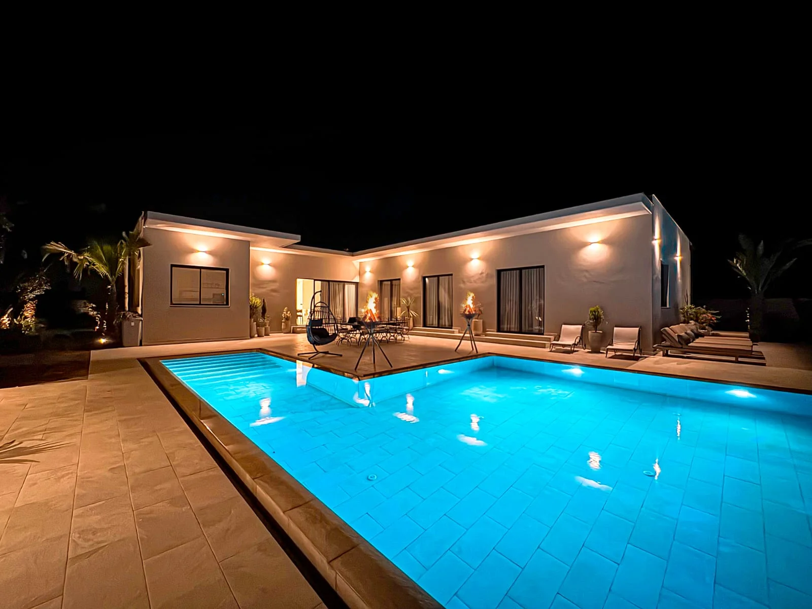 Villa Marrakech avec cuisinière : le guide pour réserver sereinement